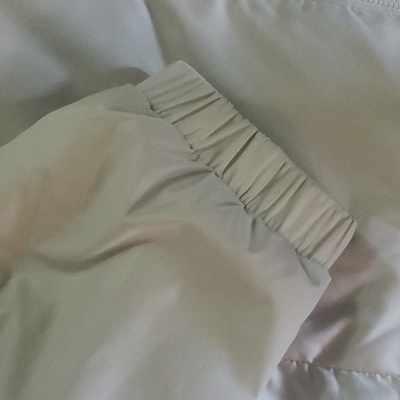 Adidas Jacket Size M - Picture 5 of 7